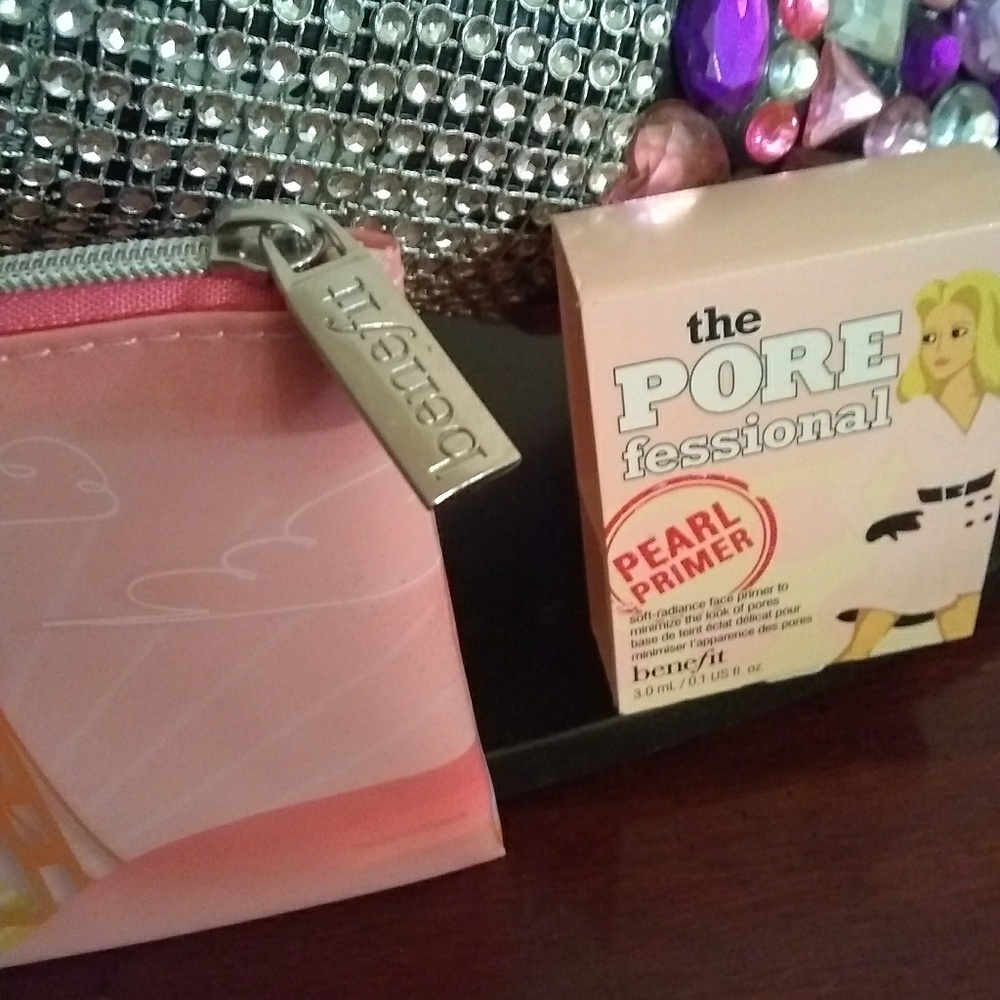 Sephora & Benefit New Makeup & Cool makeup bags - Picture 2 of 6